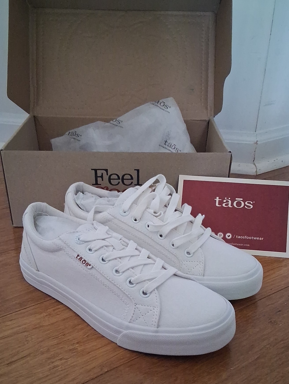 taos Plim Soul White Canvas Low-Top Sneakers Size 8.5